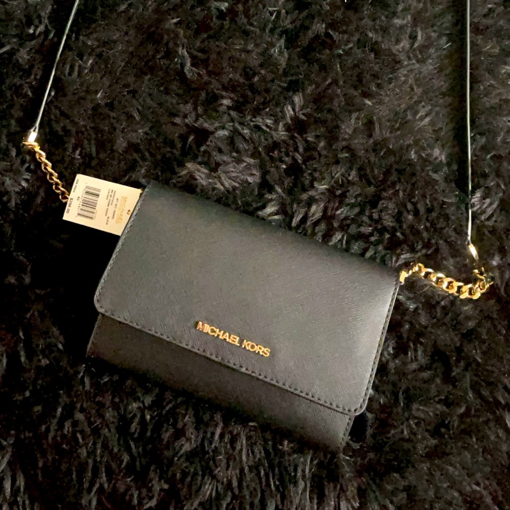 Michael kors cross body